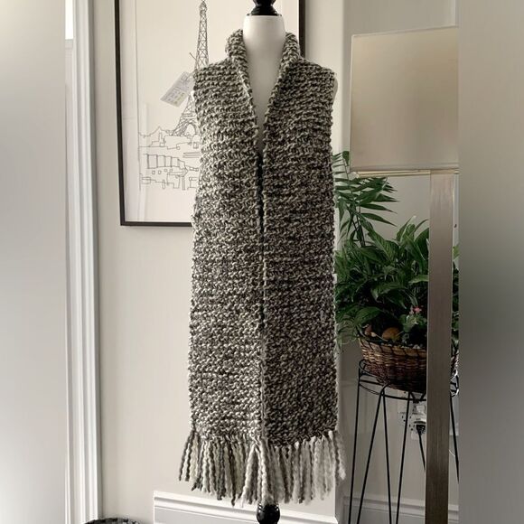 🧶Wool Blend Scarf Unisex Grey and White - Picture 4 of 8